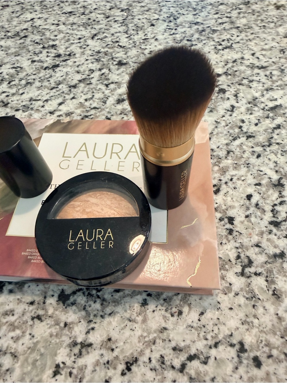 Laura Geller Eyeshadow & Face Palette in Rose and Neutral Tones - Picture 3 of 5